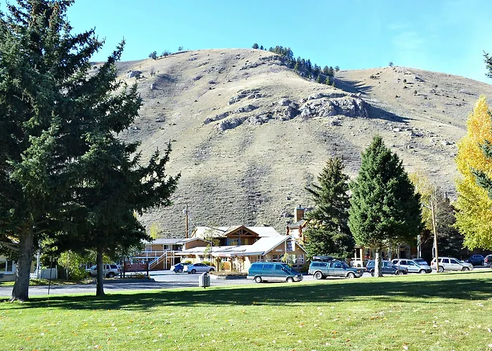 Lodge Miller Park